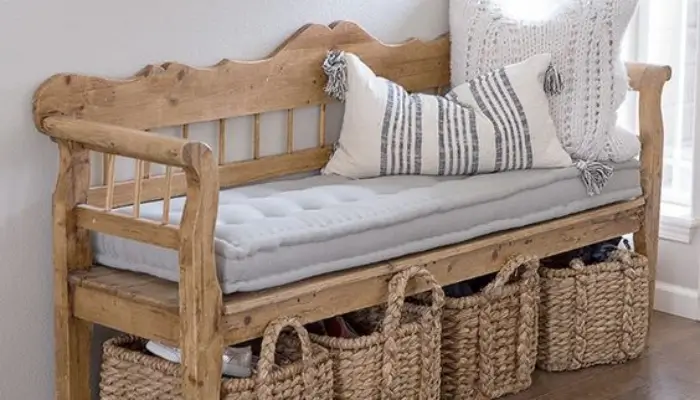 decor with a Rustic Charm and Woven Baskets  / how to decor your house entryway with storage ?