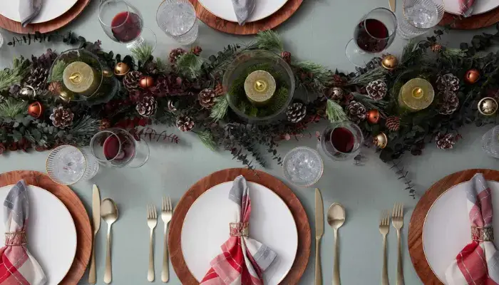 Classic christmas Color Palette decoration /  How can I decorate my Christmas table?
