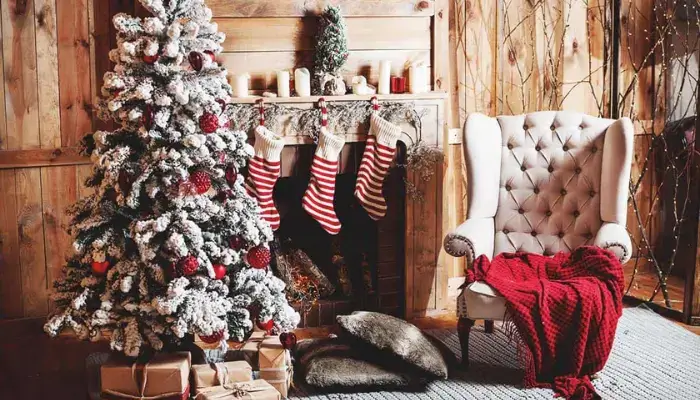 decoration with Hang knitted stockings / how to make rustic christmas decorations?