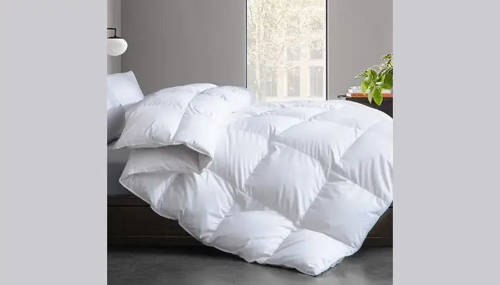 Cotton Quilted White Feather Comforter / All-Season Down Comforters
