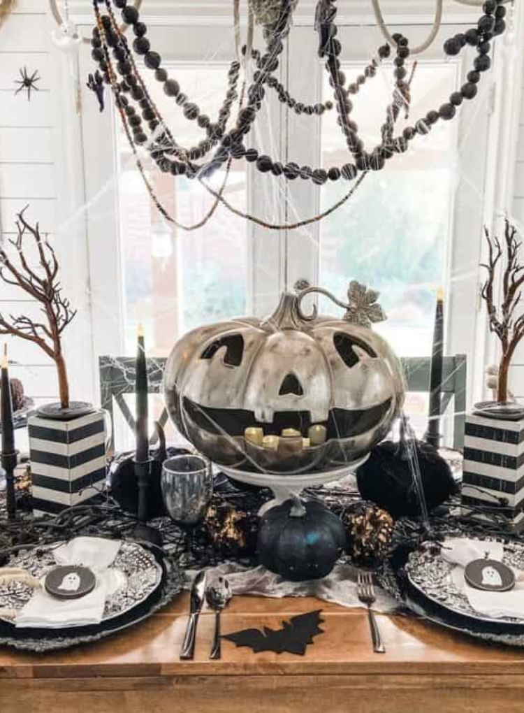 Halloween Dining Table Décor Ideas