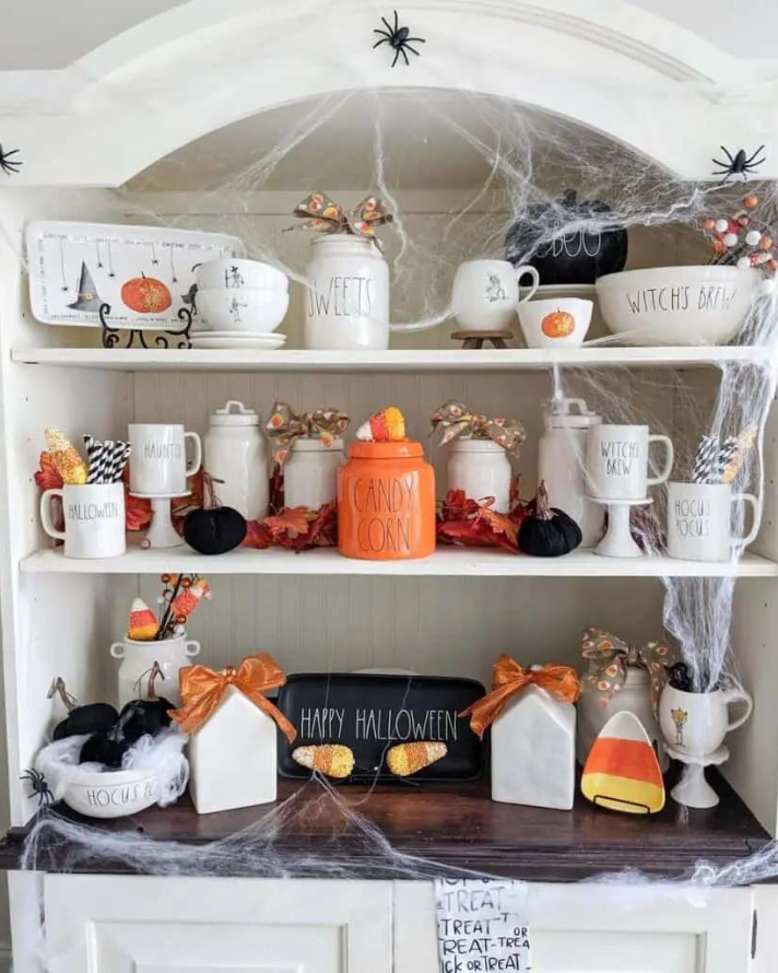 Halloween Kitchen Décor