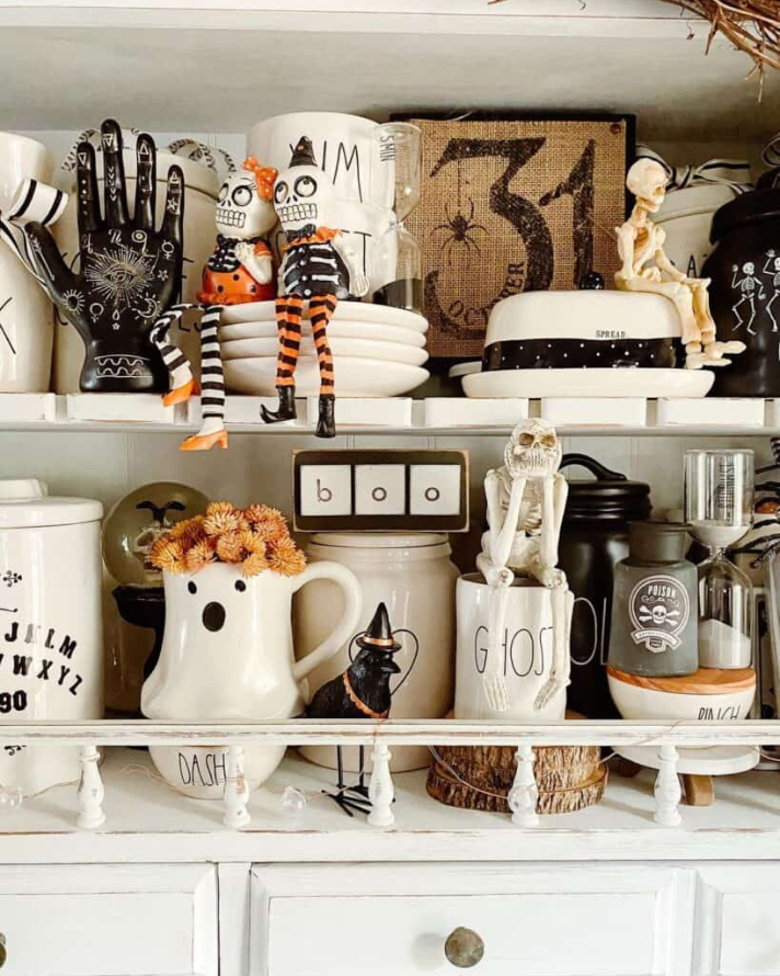 Halloween Kitchen Décor