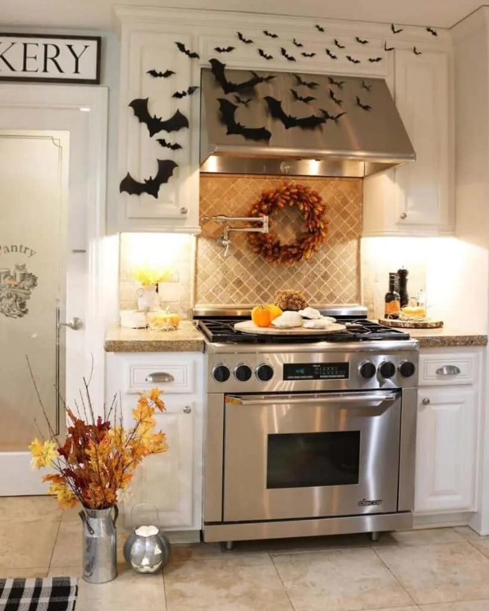 Halloween Kitchen Décor