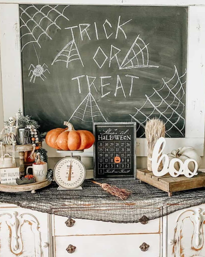 Halloween Kitchen Décor